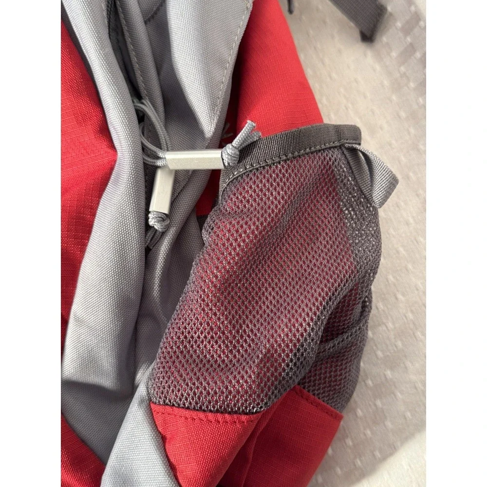 Kelty Lynx 2200 ST Red Gray Daypack Backpack 36 Liter Capacity